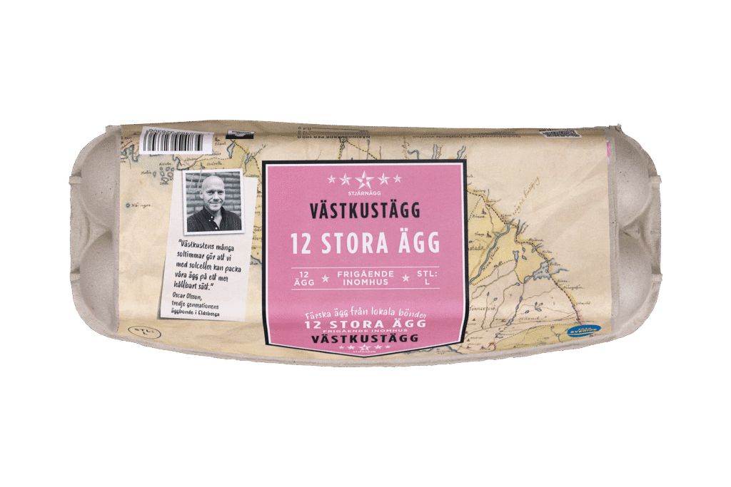 En kartong med Västkustägg innehållande 12 stora ägg, med en vintage kartdesign, ett svartvitt foto av en man och en svensk text som beskriver äggen och deras ursprung.