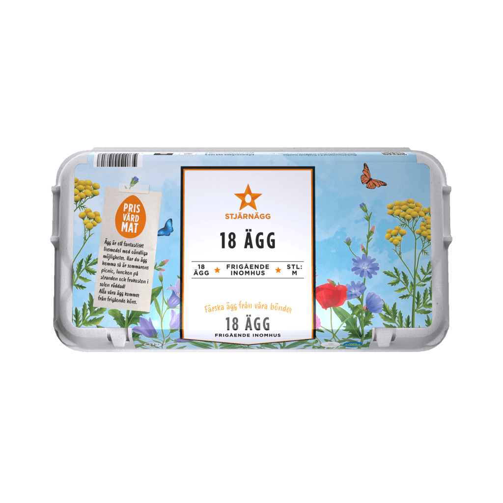 En kartong med ägg av märket Stjärnägg som innehåller 18 ägg, med ett mönster av blommor och fjärilar på blå bakgrund, svensk text och en guldfärgad stjärna som logotyp på framsidan.