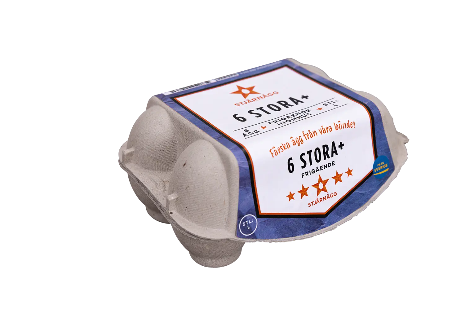 En grå kartong innehållande sex ägg med en blåvit etikett med texten "6 STORA+" och ytterligare text på svenska som anger att de stora äggen kommer från lokala gårdar.